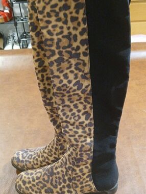 Unisa Leopard-Print Over-the-Knee Boots with Black Back Panel